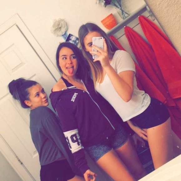 Meet your Posher, Sophia - Picture 1 of 1